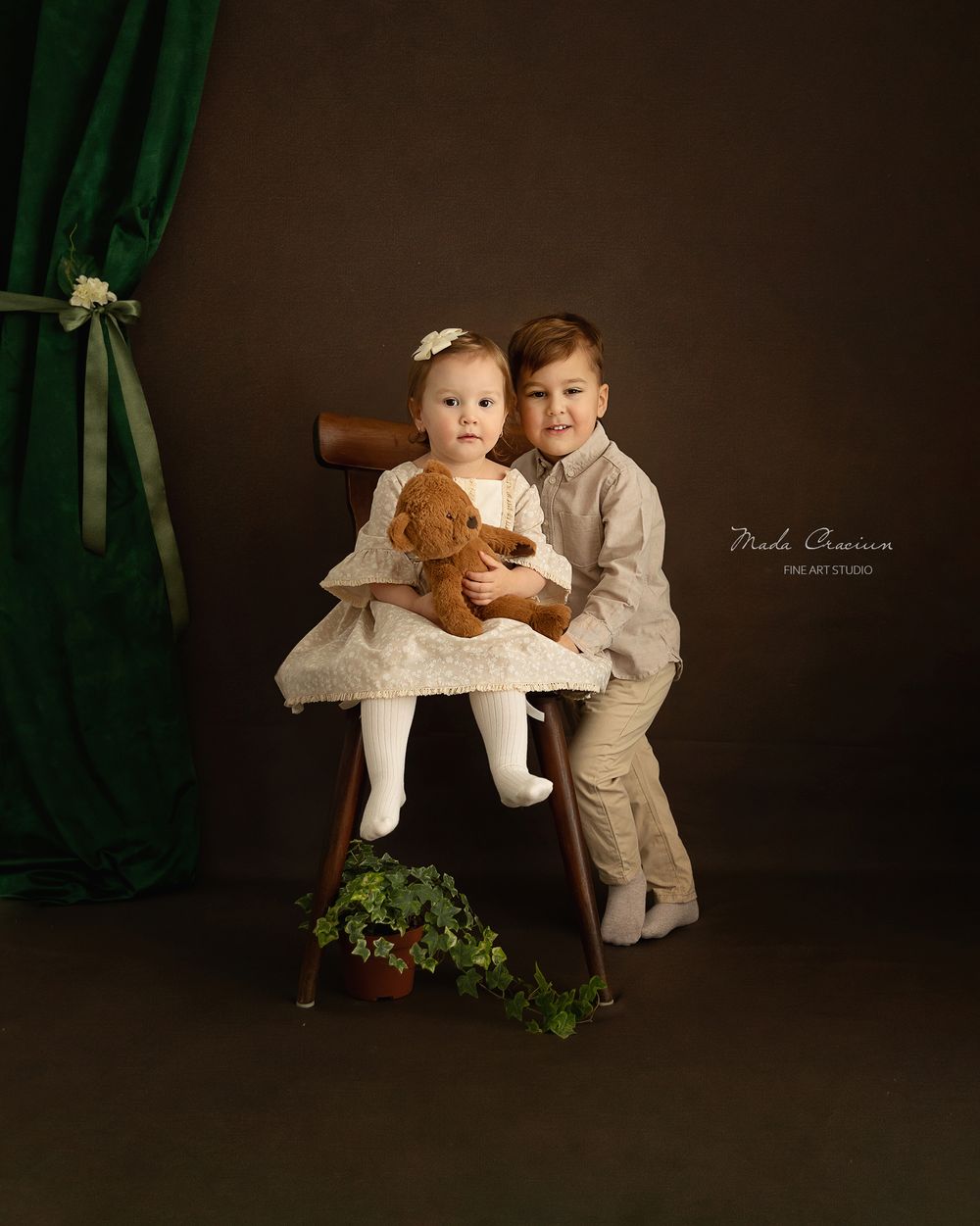 sedinta foto nounascut timisoara; fotograf newborn timisoara; fotograf maternitate timisoara; fotograf botez timisoara