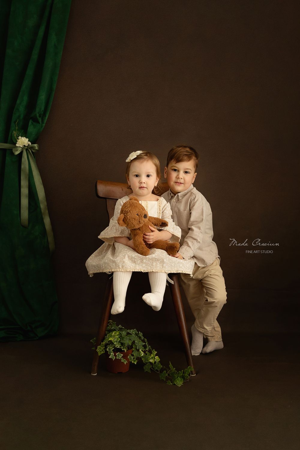 sedinta foto nounascut timisoara; fotograf newborn timisoara; fotograf maternitate timisoara; fotograf botez timisoara