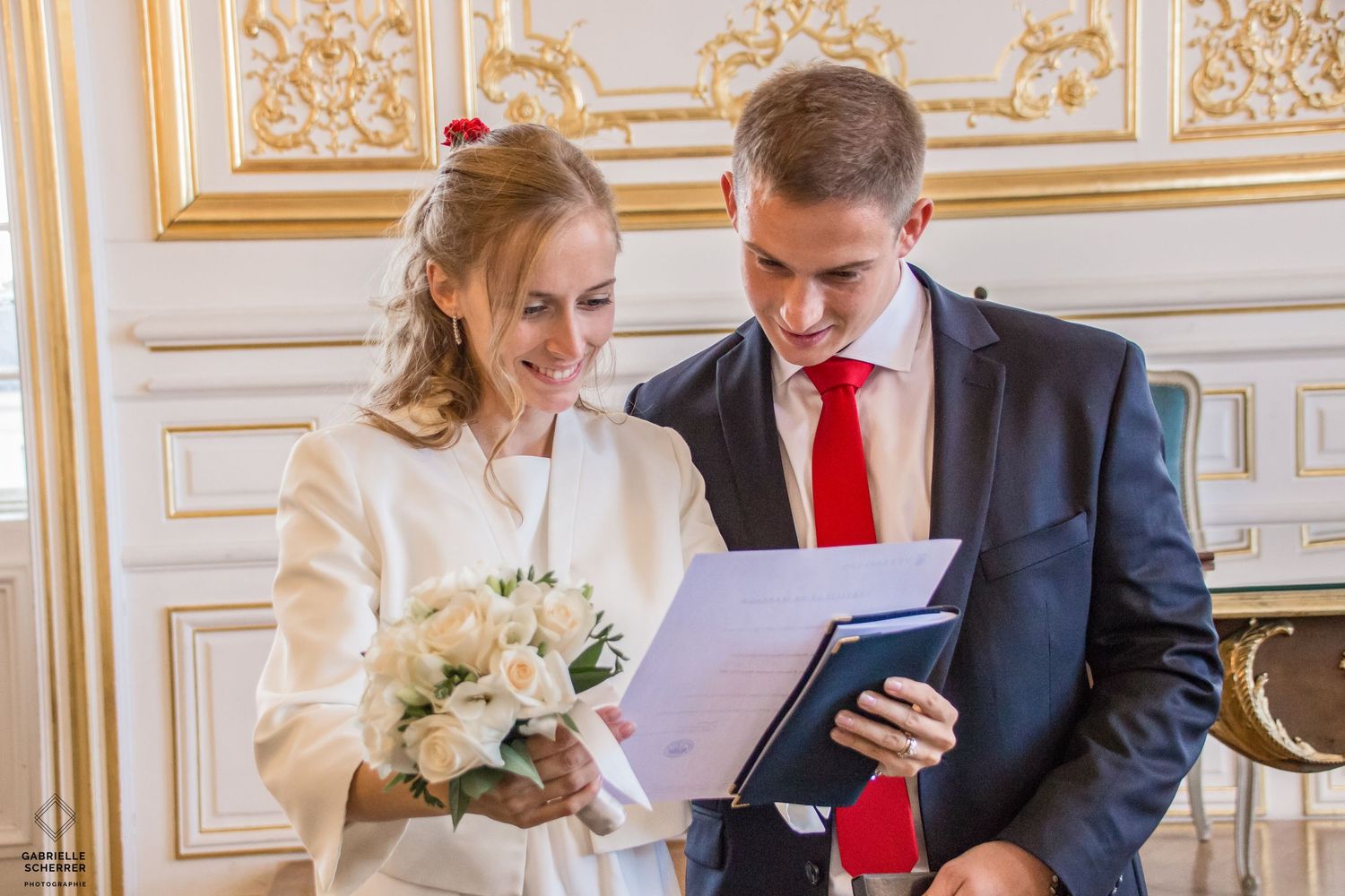 couple mariage civil Gabrielle Scherrer Photographie