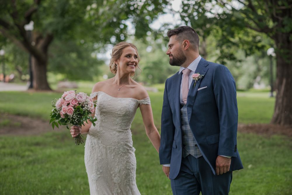 First Look Photographs, Ottawa Wedding Photographer, Wedding Photographer in Ottawa, Sidedoor, Wedding Photographer