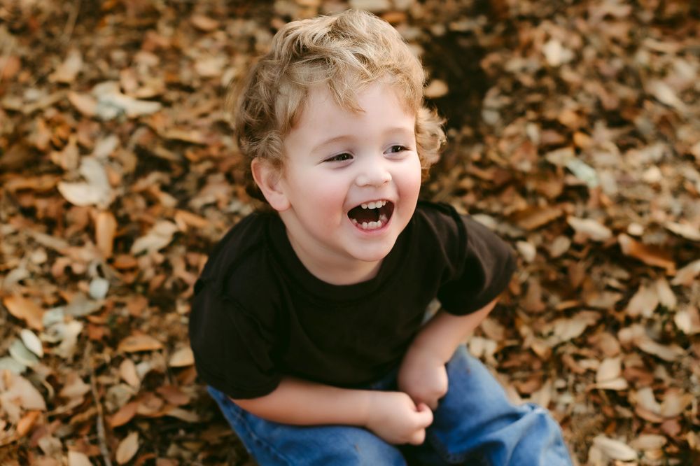 A Spooky Sheet Ghost and Pumpkin Head Halloween Family Photo Session in Seguin, Texas | Katy Montoya Photography