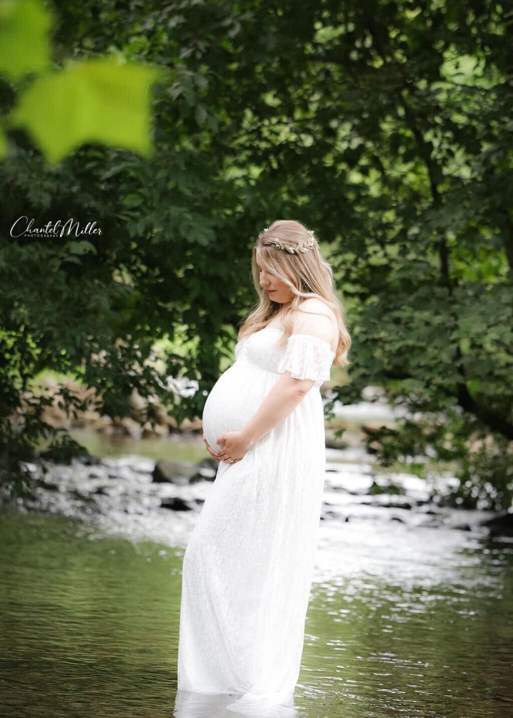 maternity mom