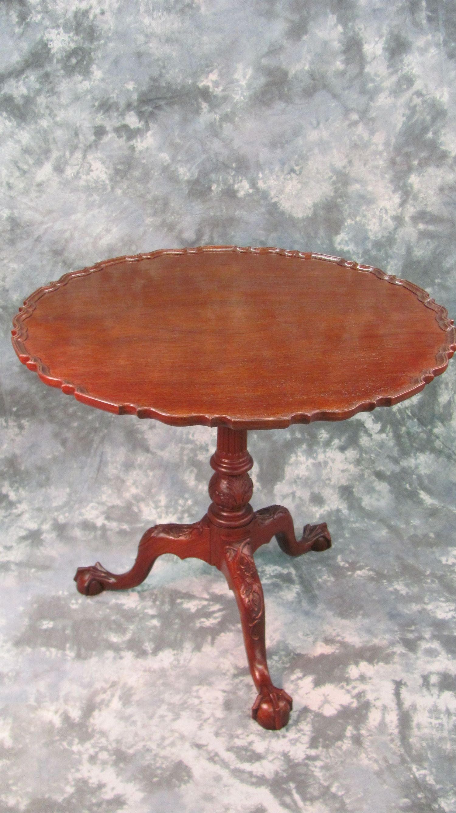 Founding Furniture - Philadelphia Pie Crust Table