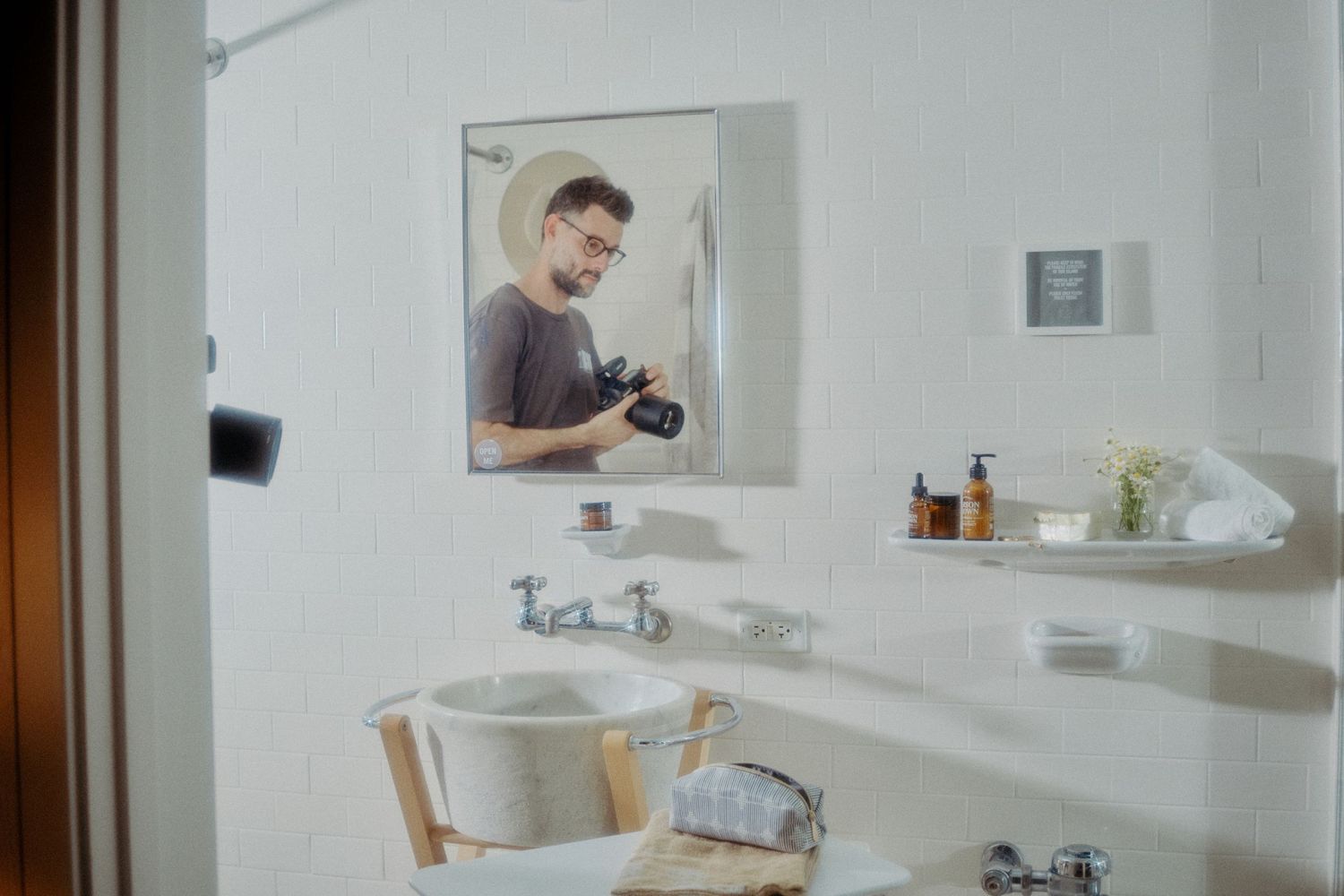 behind the scenes of commercial photoshoot