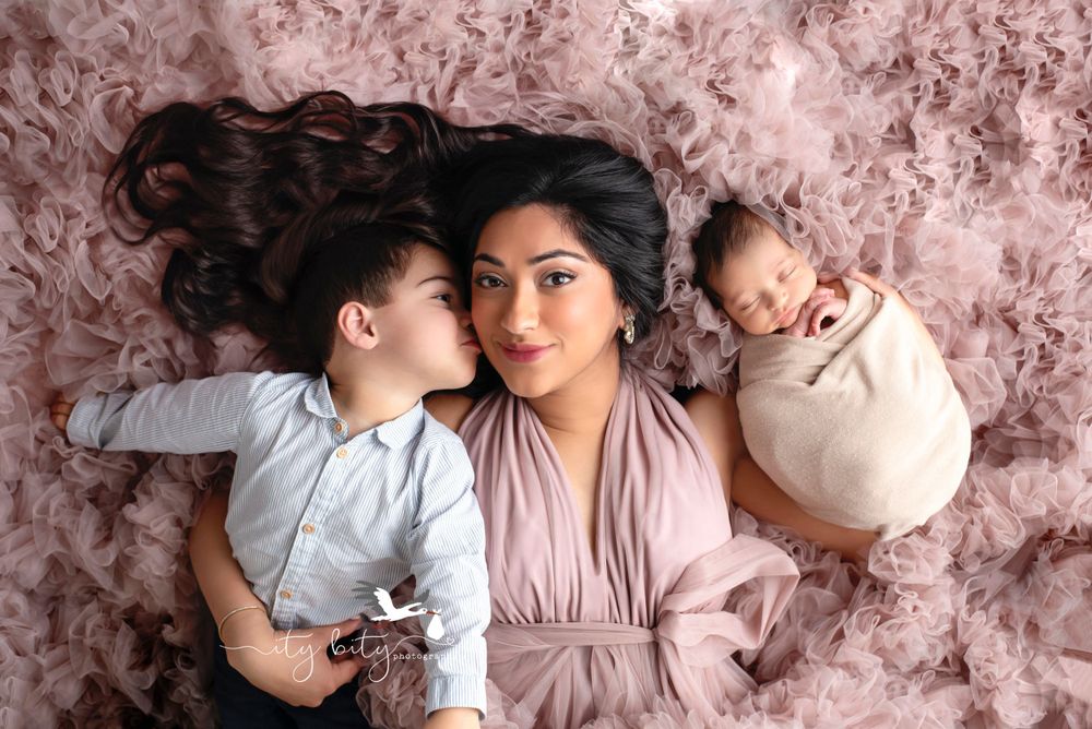 Copley Newborn Baby Photographer Session Baby Boy Ayush & Mama