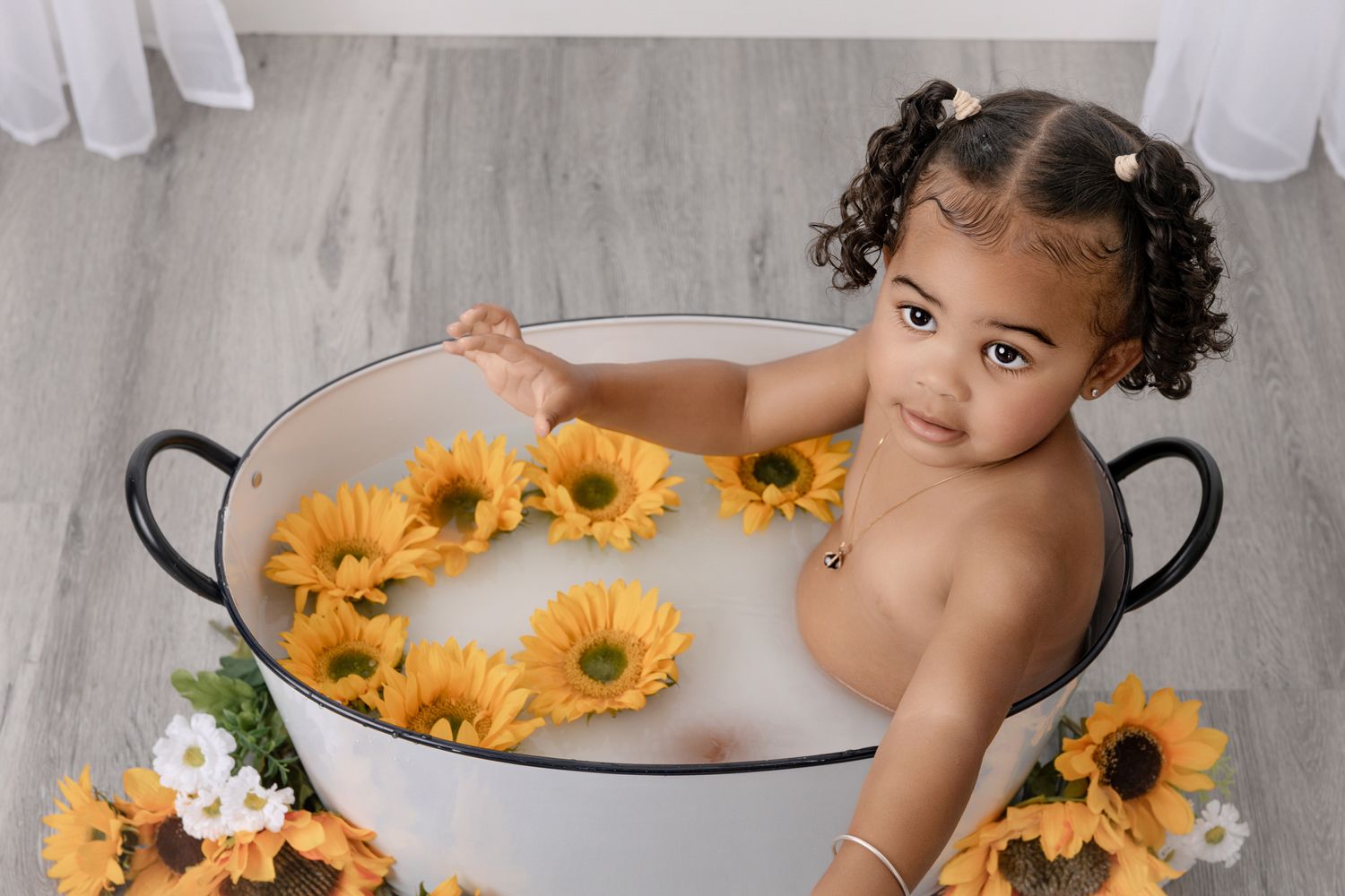 baby milestone photoshoot, miami baby photographer, get baby pictures taken near me