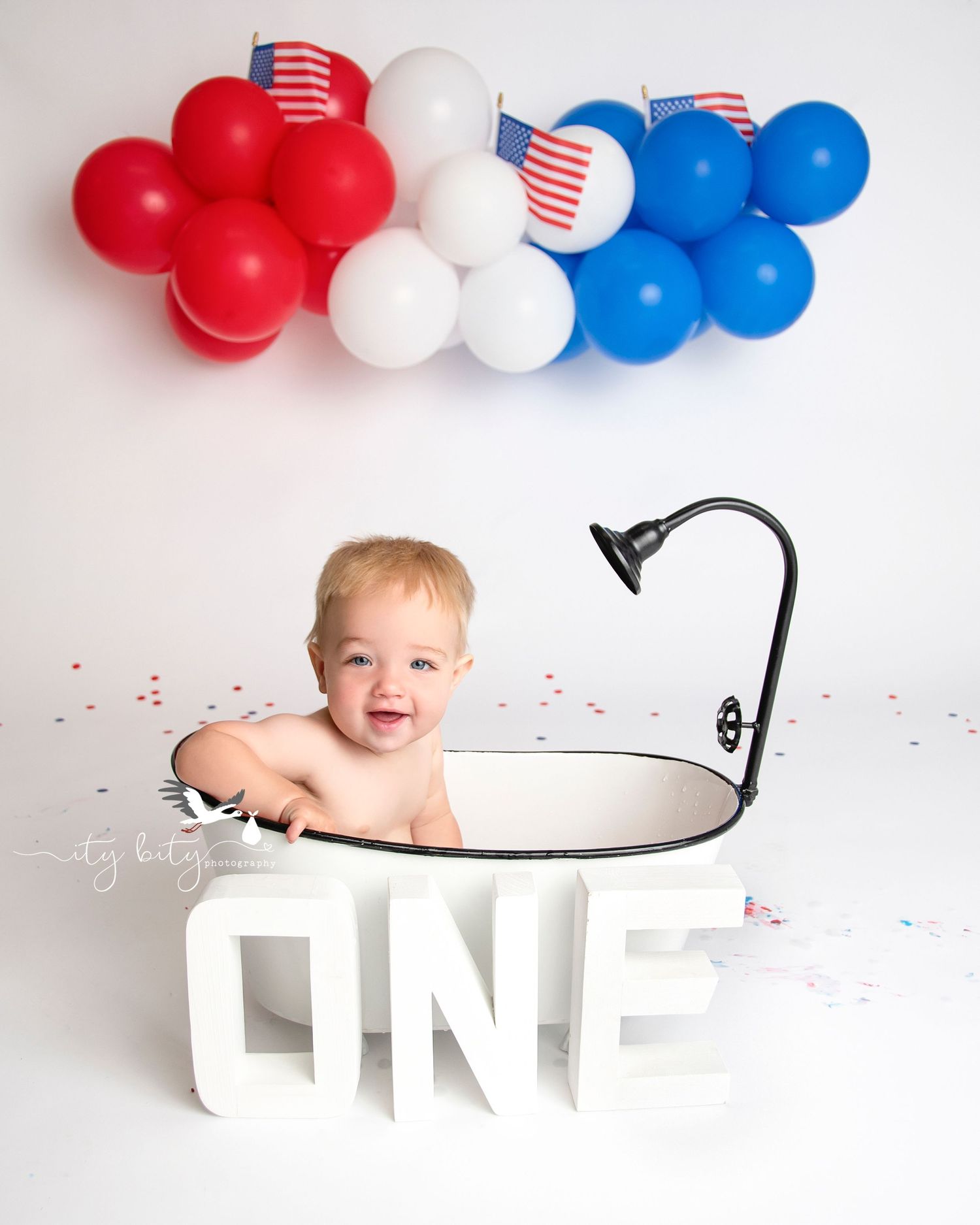 Bath Tub Splash Cake Smash Session Fun | Avon Lake Ohio | 1 Year Photographer