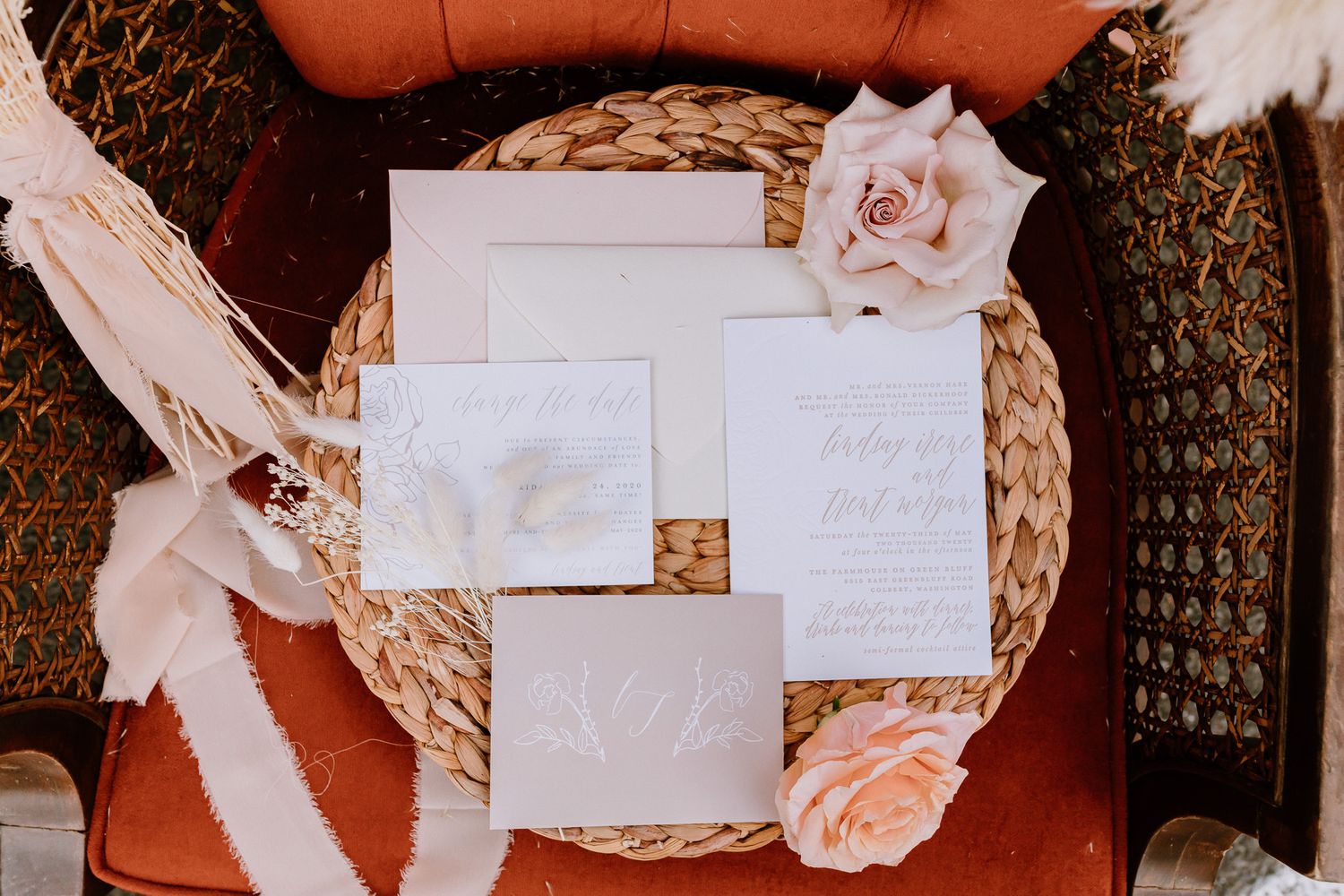 Oregon Elopement Photographer
