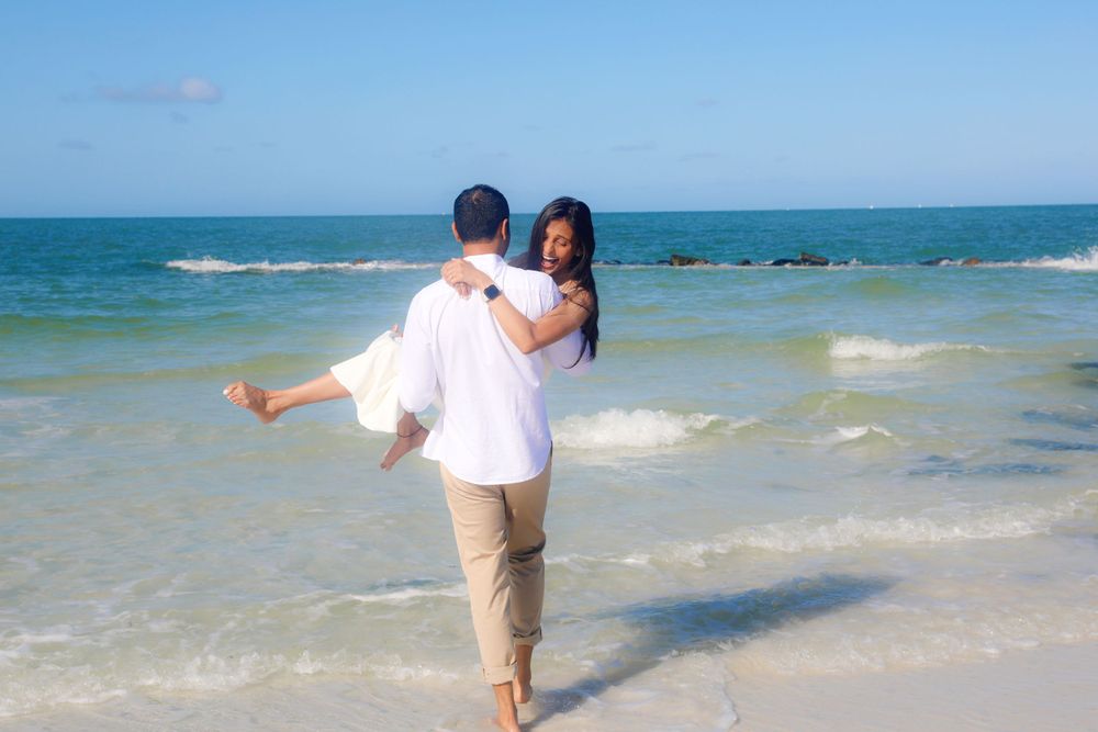 Engagement Photography –Beach Engagement Session
This tender engagement portrait captures a serene and heartfelt moment