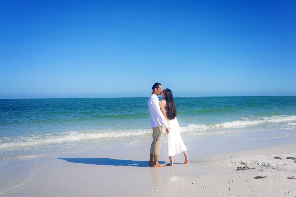 Engagement Photography – Intimate Beachside Moment in Soft Neutrals