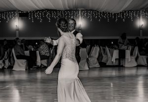 Michigan Wedding Photographer | Creative Art By Bree