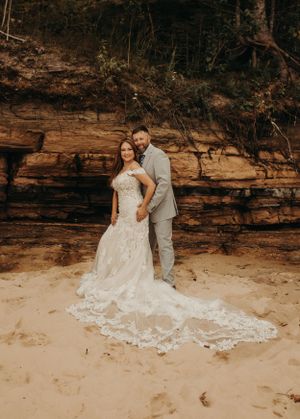 Michigan Elopement Photographer | Creative Art By Bree