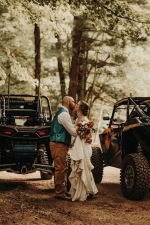 Michigan Wedding Photographer | Creative Art By Bree