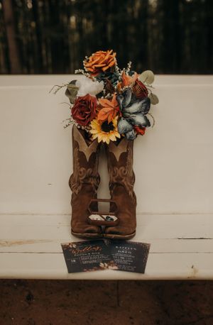 Michigan Wedding Photographer | Creative Art By Bree