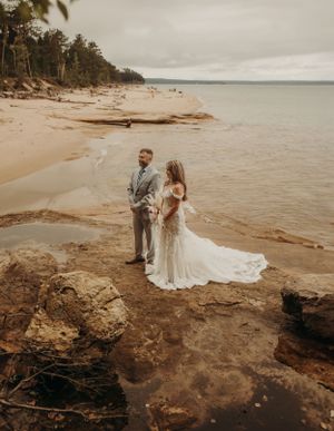 Michigan Elopement Photographer | Creative Art By Bree