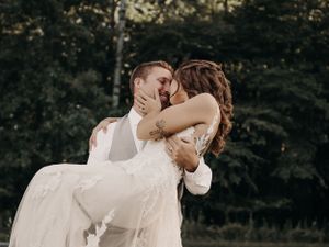 Michigan Elopement Photographer | Creative Art By Bree