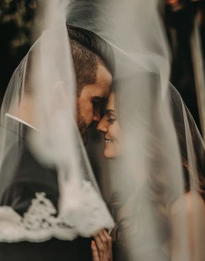 Michigan Wedding Photographer | Creative Art By Bree