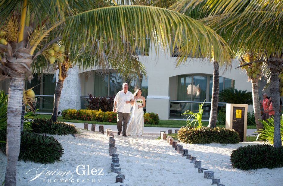 moon palace beach wedding 1
