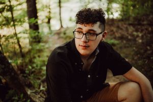 Louisville creative portrait photographer, jenna lehman, unique senior portraits