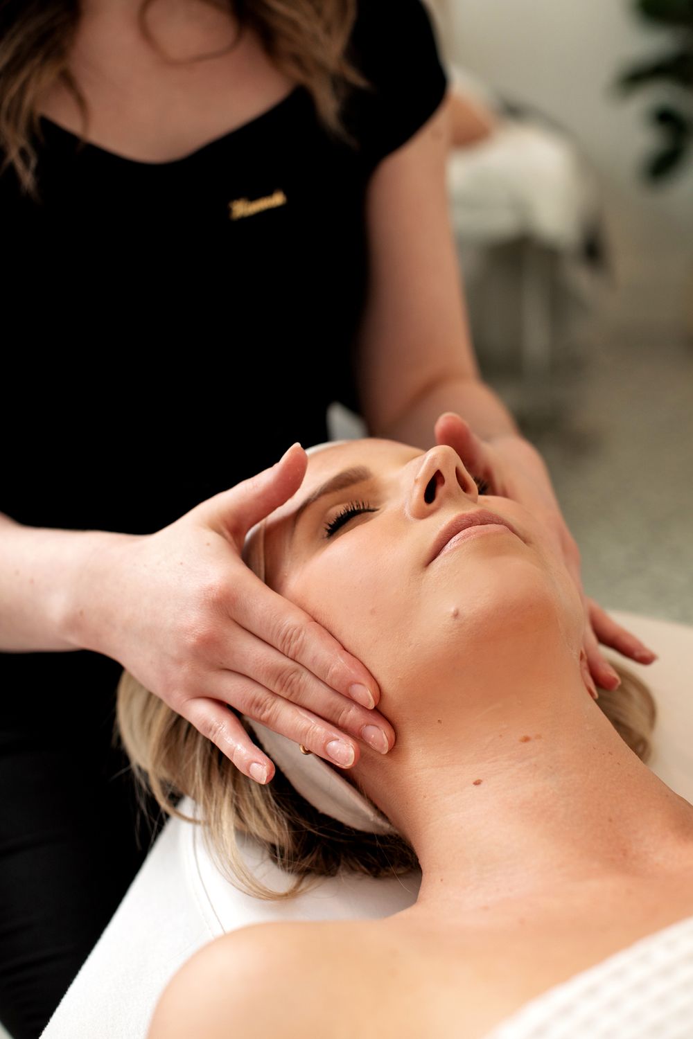 Glo Skin Beauty Facials treatment