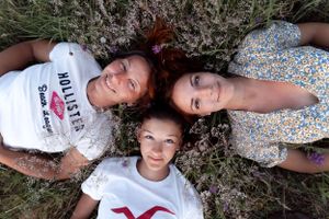 Mother and daughters photoshoot in Sydney