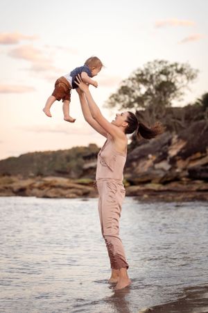 happy-mother-and-her-baby-boy-Balmoral-beach-photoshoot