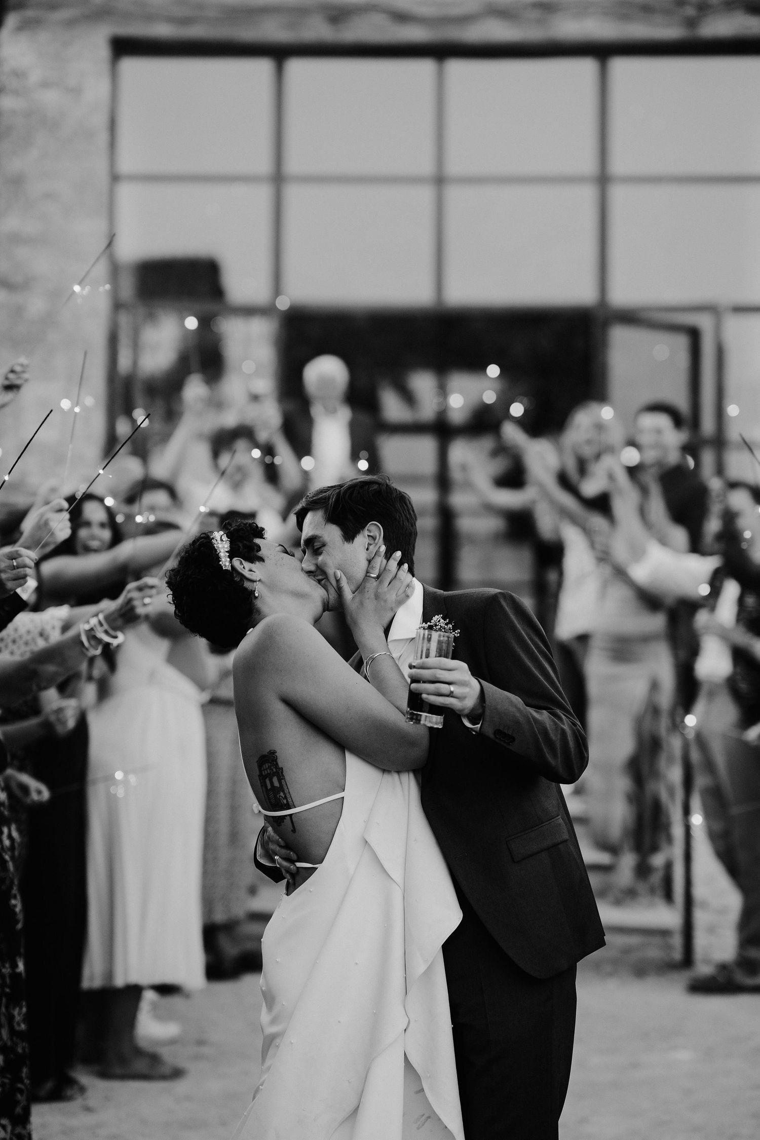 bride-and-groom-sparklers-old-gore-yardspace-events-wedding