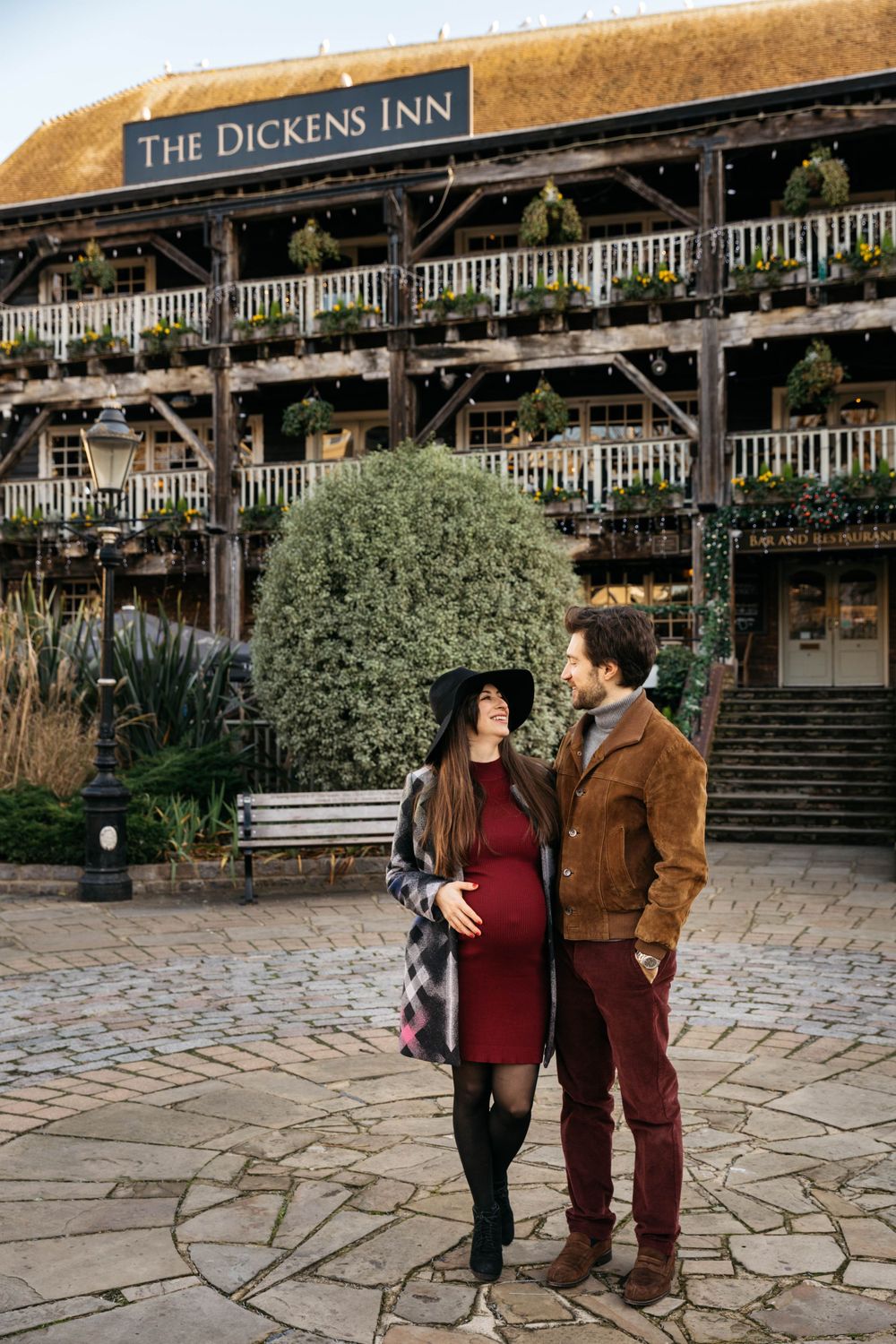 Pregnancy photoshoot by Tower Bridge East London maternity