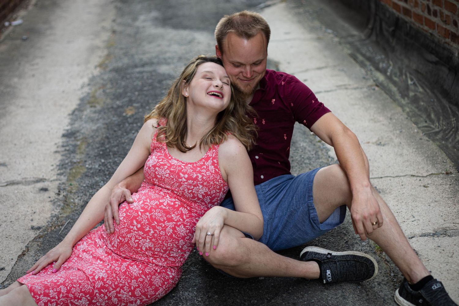 pregnant mom and dad by victoria leigh photography