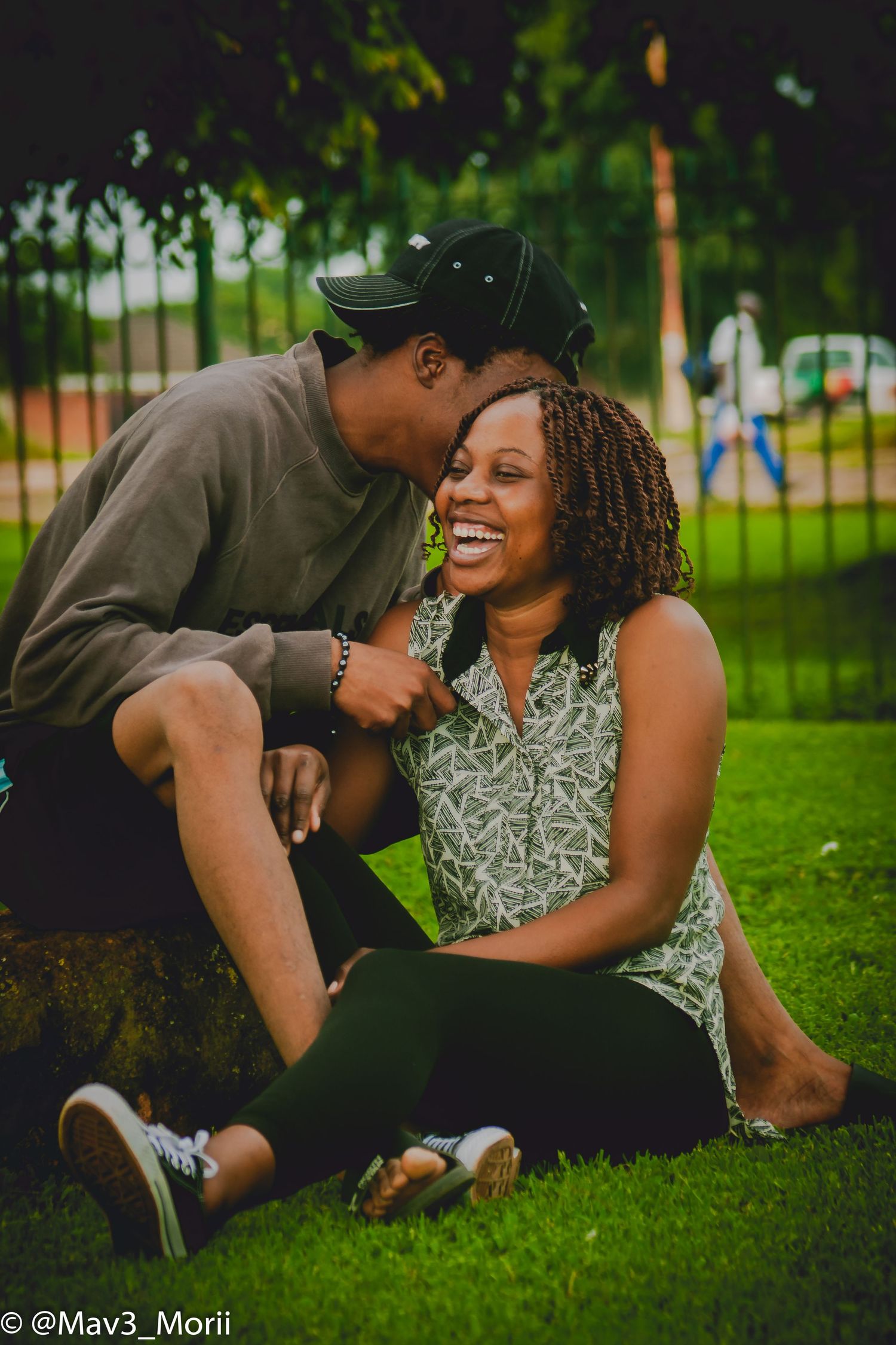 couple posing for portrait session