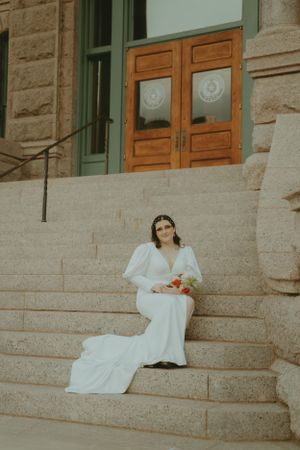 Fort Worth Texas downtown courthouse wedding photography-elopement photographer based in Texas with a vintage look and retro style