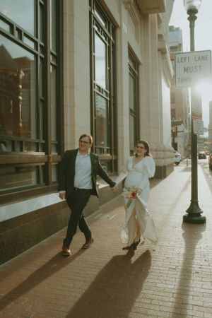 Fort Worth Texas downtown courthouse wedding photography-elopement photographer based in Texas with a vintage look and retro style