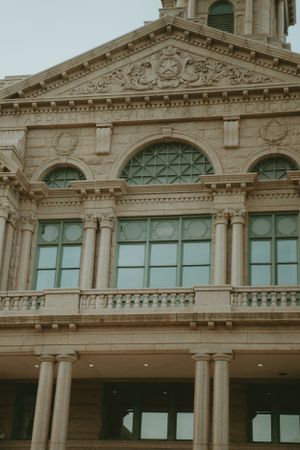 Fort Worth Texas downtown courthouse wedding photography-elopement photographer based in Texas with a vintage look and retro style