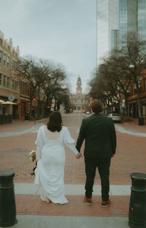 Fort Worth Texas downtown courthouse wedding photography-elopement photographer based in Texas with a vintage look and retro style