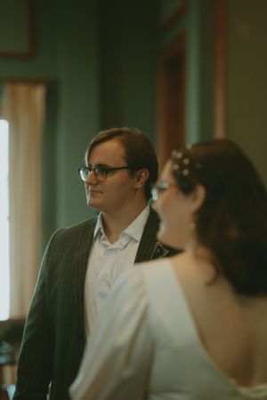 Fort Worth Texas downtown courthouse wedding photography-elopement photographer based in Texas with a vintage look and retro style