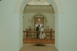 Fort Worth Texas downtown courthouse wedding photography-elopement photographer based in Texas with a vintage look and retro style