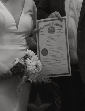 Fort Worth Texas downtown courthouse wedding photography-elopement photographer based in Texas with a vintage look and retro style
