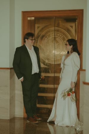 Fort Worth Texas downtown courthouse wedding photography-elopement photographer based in Texas with a vintage look and retro style