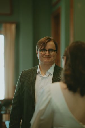 Fort Worth Texas downtown courthouse wedding photography-elopement photographer based in Texas with a vintage look and retro style