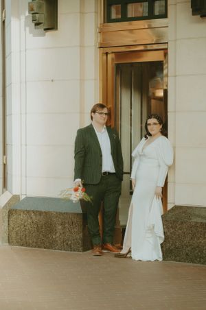 Fort Worth Texas downtown courthouse wedding photography-elopement photographer based in Texas with a vintage look and retro style