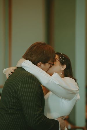 Fort Worth Texas downtown courthouse wedding photography-elopement photographer based in Texas with a vintage look and retro style