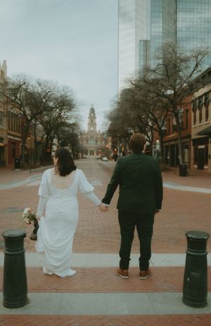 Fort Worth Texas downtown courthouse wedding photography-elopement photographer based in Texas with a vintage look and retro style