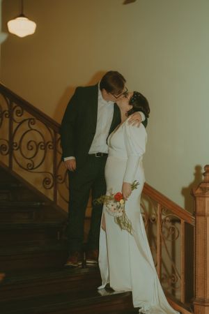 Fort Worth Texas downtown courthouse wedding photography-elopement photographer based in Texas with a vintage look and retro style