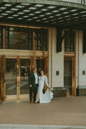 Fort Worth Texas downtown courthouse wedding photography-elopement photographer based in Texas with a vintage look and retro style