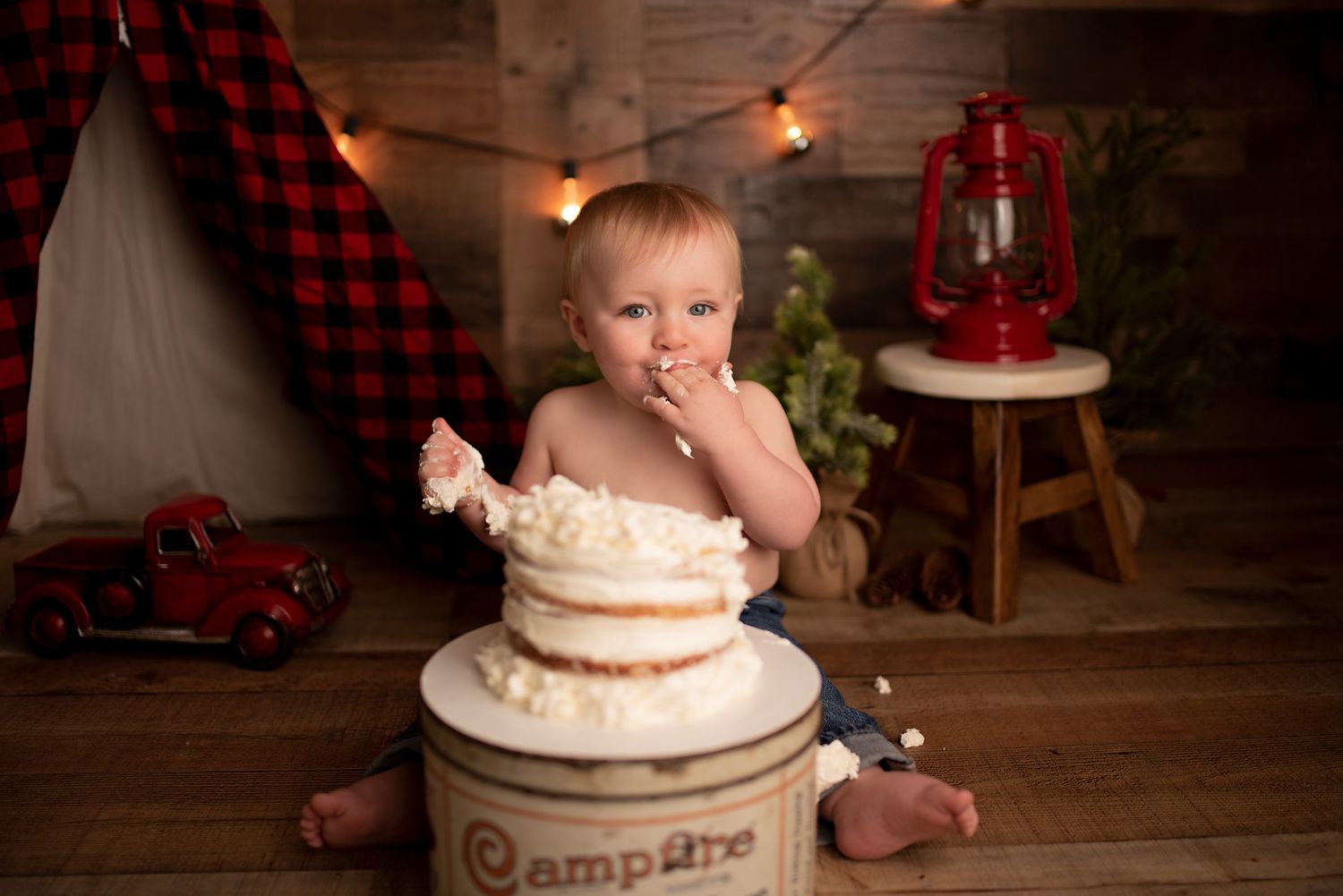 cake smash photography, first birthday photos in vermont