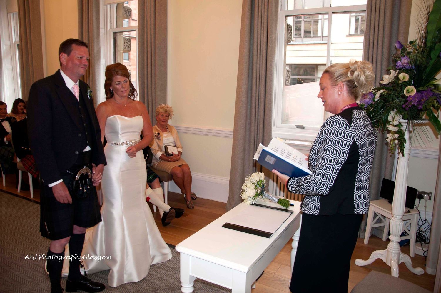 Bridal moments, Wedding, Glasgow wedding photographer, Glasgow Registry office, 23 Montrose St