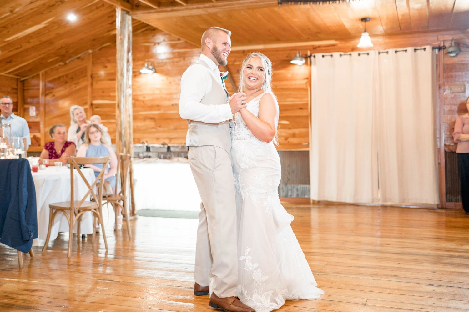 bride and groom first dance