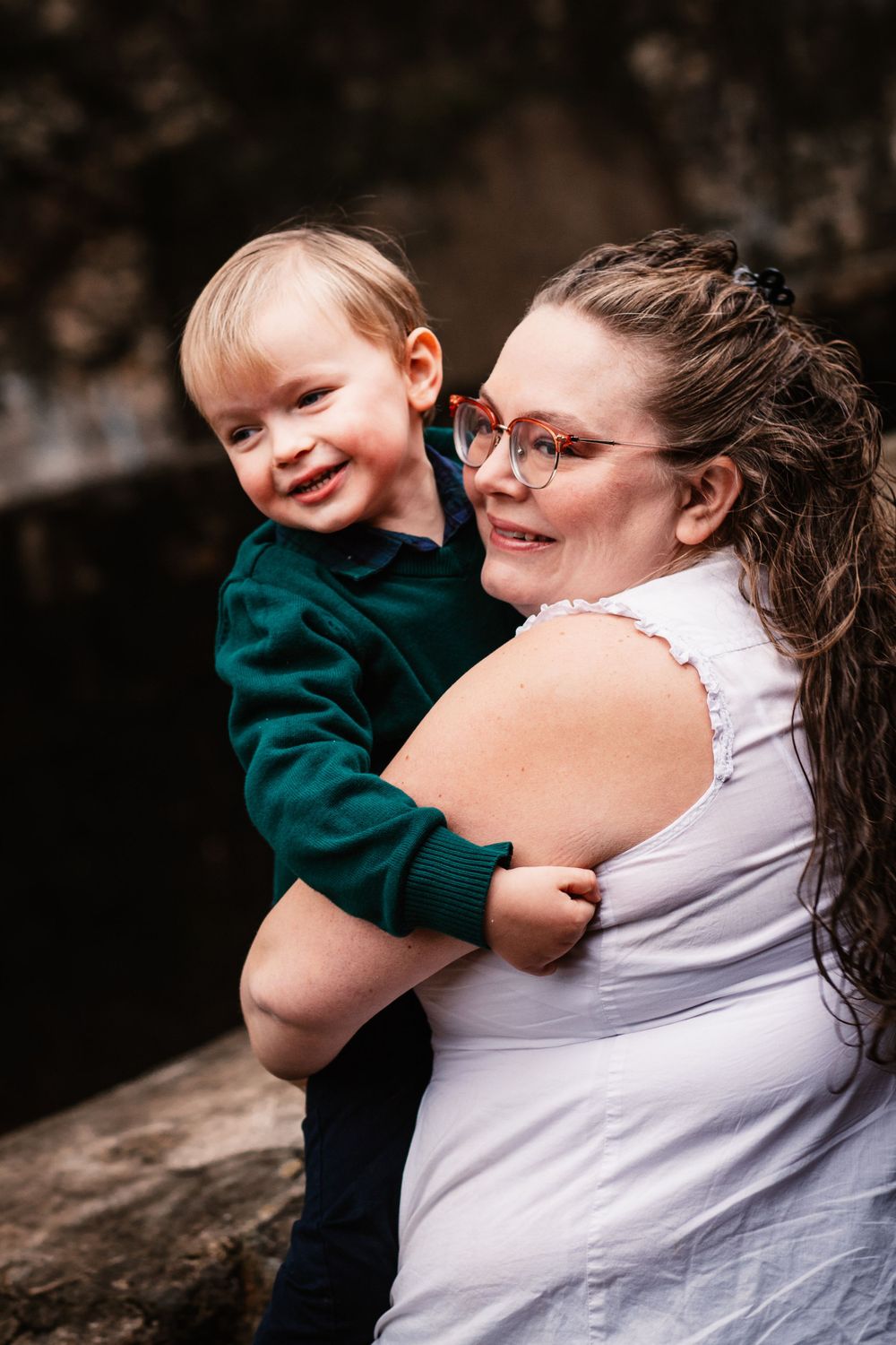 mom and child