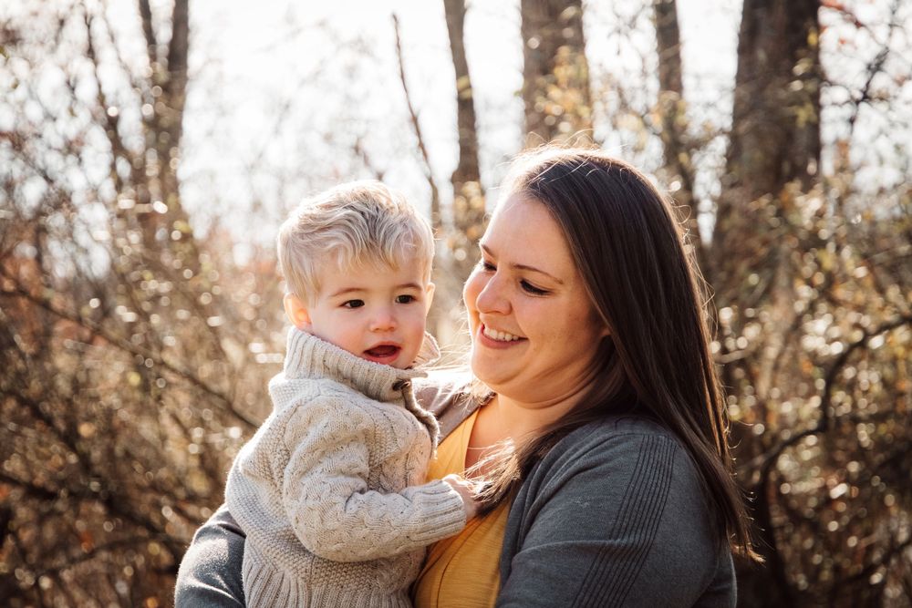 mom and child