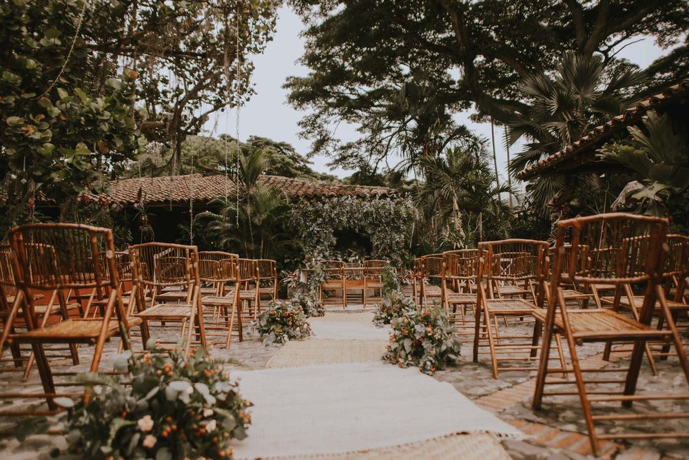 #whiteandgold #decoevent #weddingstyle #naturalwedding #bodasbonitas #fotografiadebodas #casamentscatalunya #bodas #boda